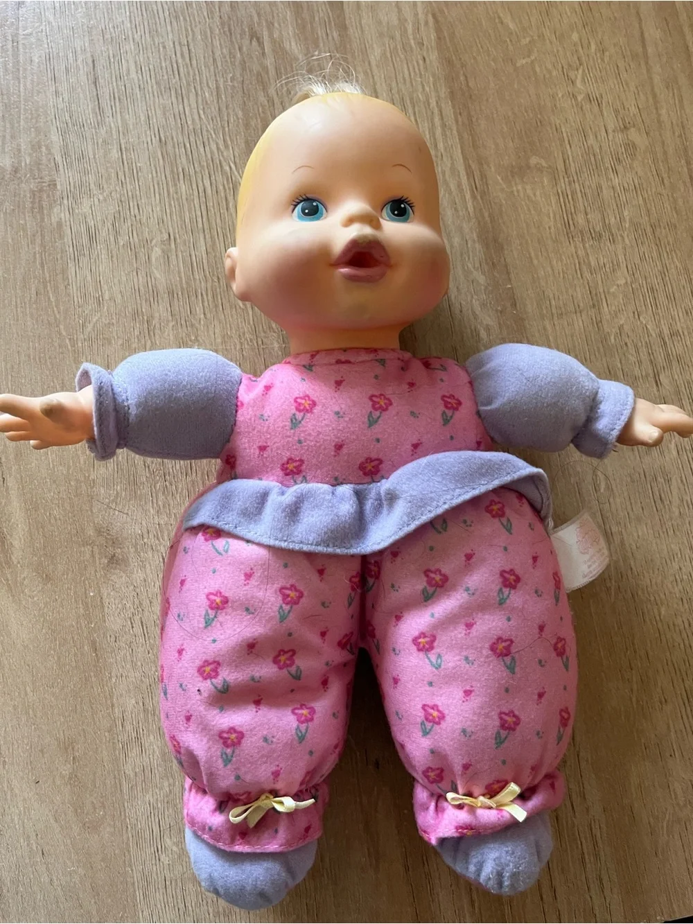 Take Care of Me Triplets VTG 1997 Baby Doll Blonde Hair ToyBiz doll only-Works!